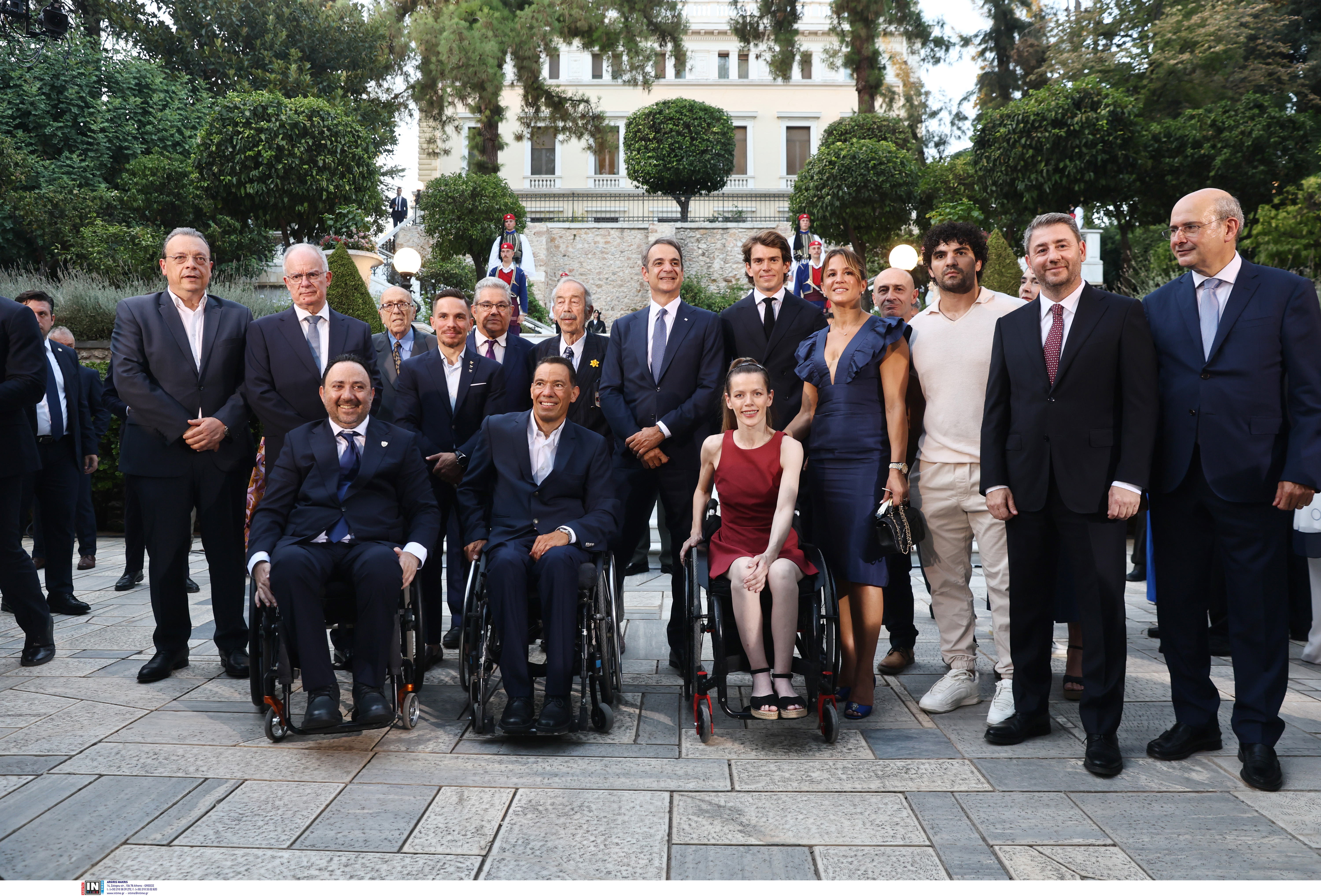 Προεδρικό Μέγαρο: Τα κλικ, τα χαμόγελα και οι απουσίες από τη δεξίωση για τη Δημοκρατία-16