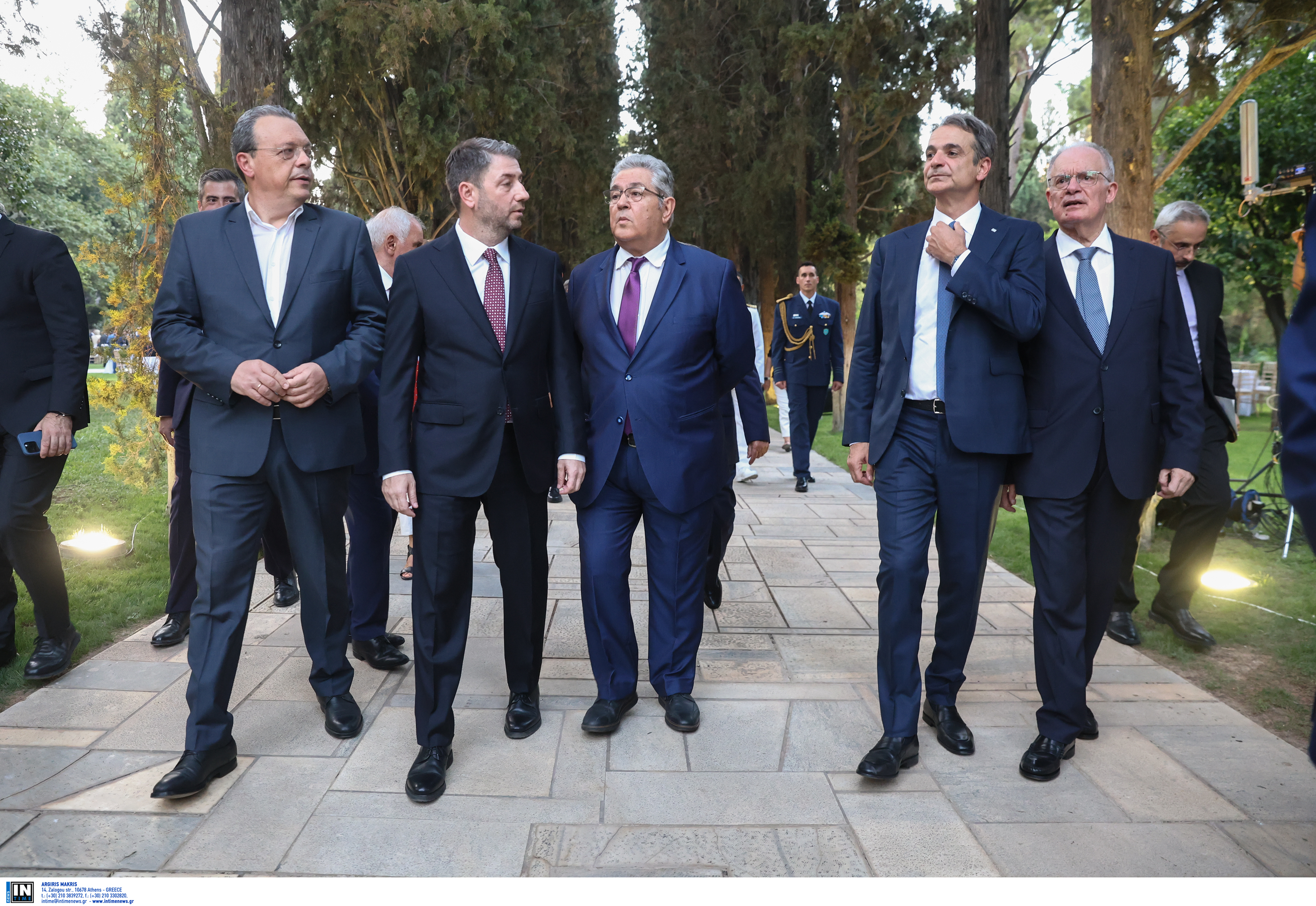 Προεδρικό Μέγαρο: Τα κλικ, τα χαμόγελα και οι απουσίες από τη δεξίωση για τη Δημοκρατία-12