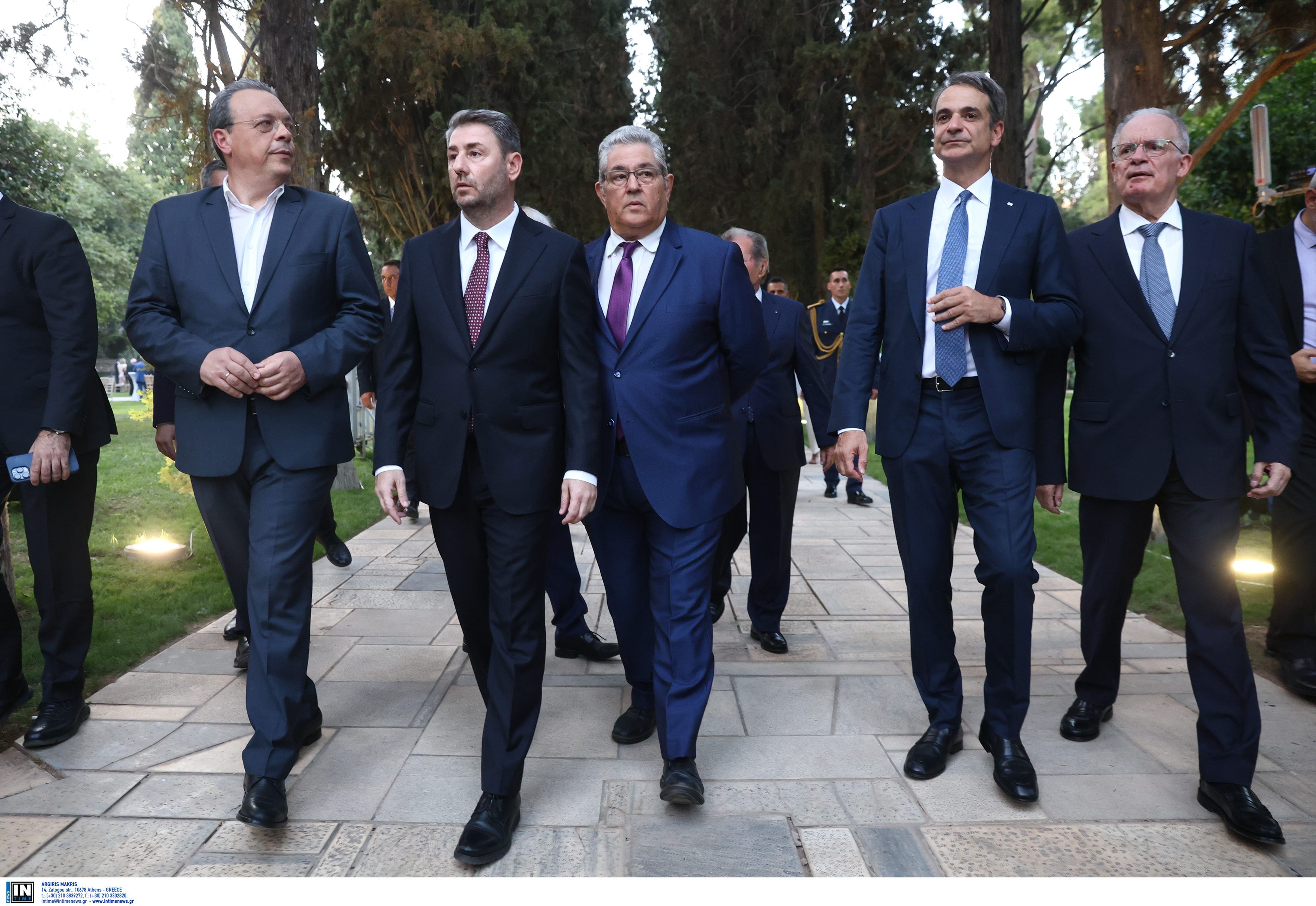 Προεδρικό Μέγαρο: Τα κλικ, τα χαμόγελα και οι απουσίες από τη δεξίωση για τη Δημοκρατία-11