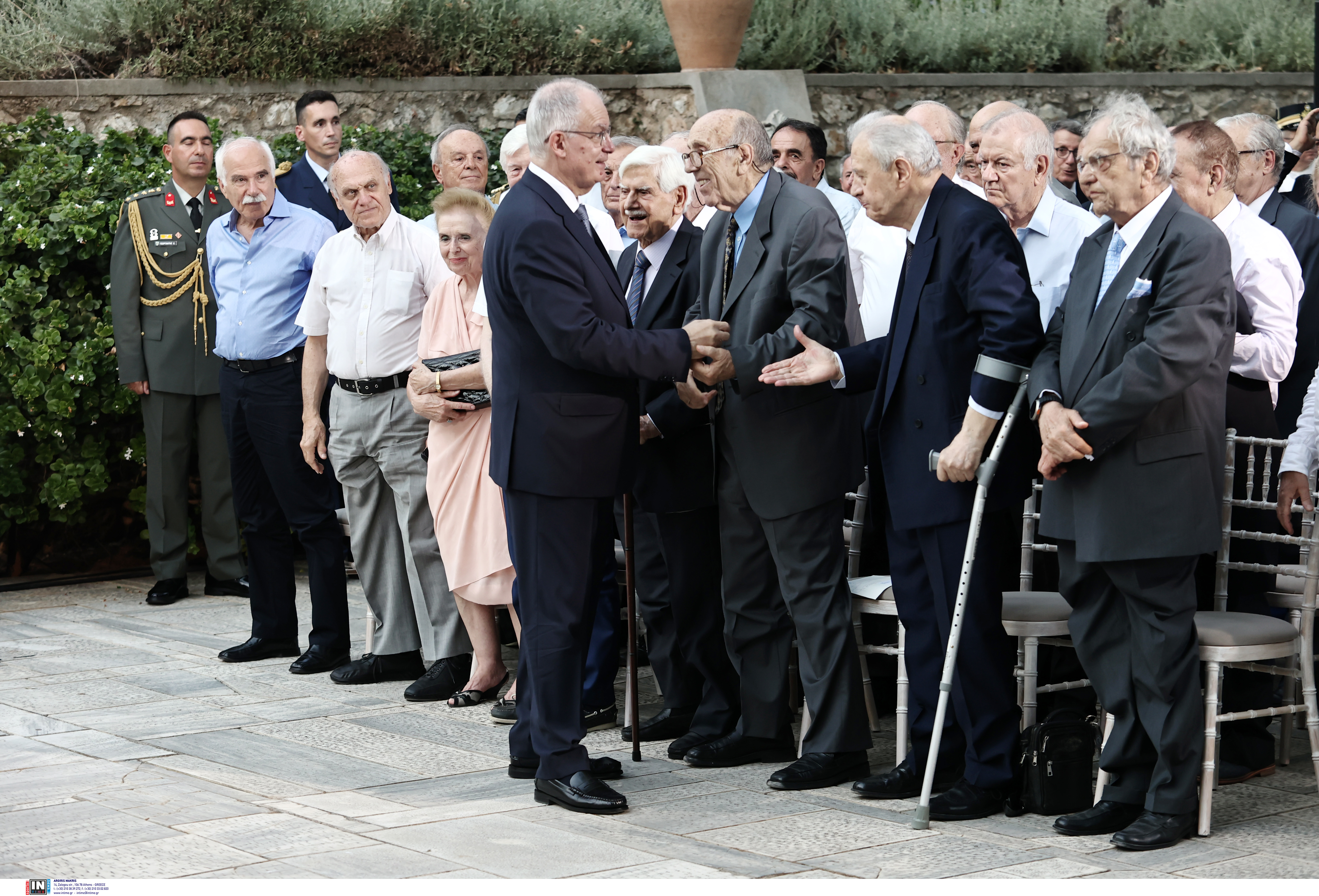 Προεδρικό Μέγαρο: Τα κλικ, τα χαμόγελα και οι απουσίες από τη δεξίωση για τη Δημοκρατία-14