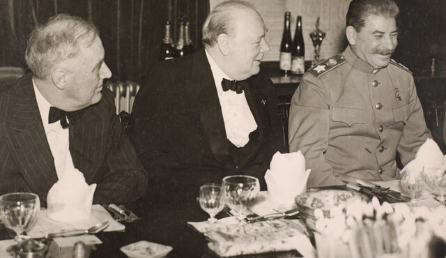 πολιτική-κουζίνα-563712052