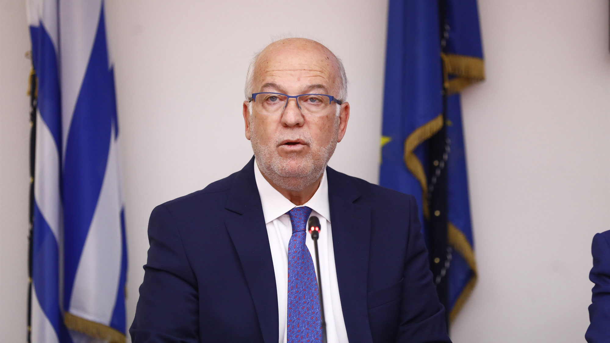 Εντός και Εκτός: Μήνυμα στη Βόρεια Μακεδονία από την Ευρωβουλή-1