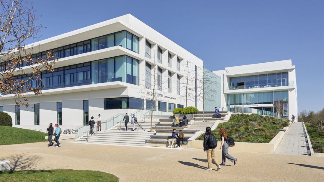 το-εργαστήριο-που-παράγει-νομπέλ-563705944