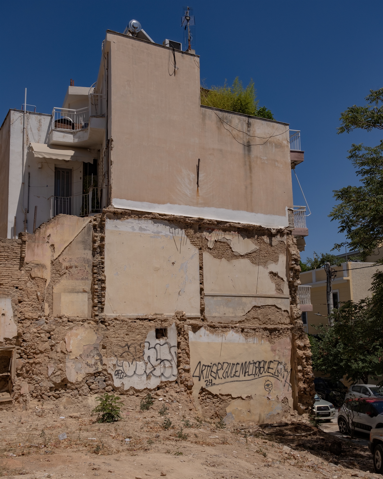 Προσεχώς κατεδαφίσεις δίπλα σας-4