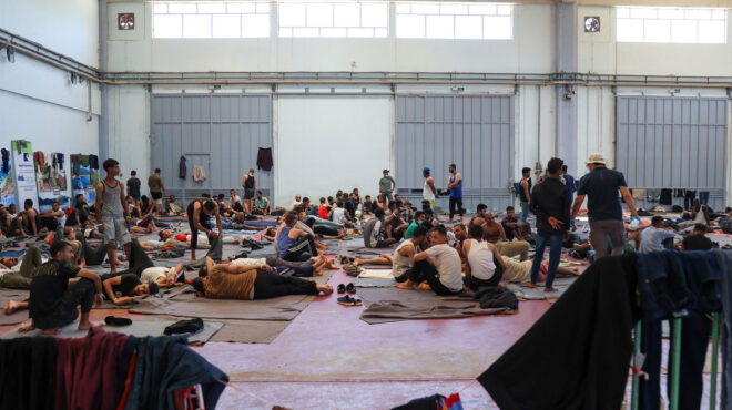 αμεση-απέλαση-για-μετανάστες-από-τη-λι-563707516