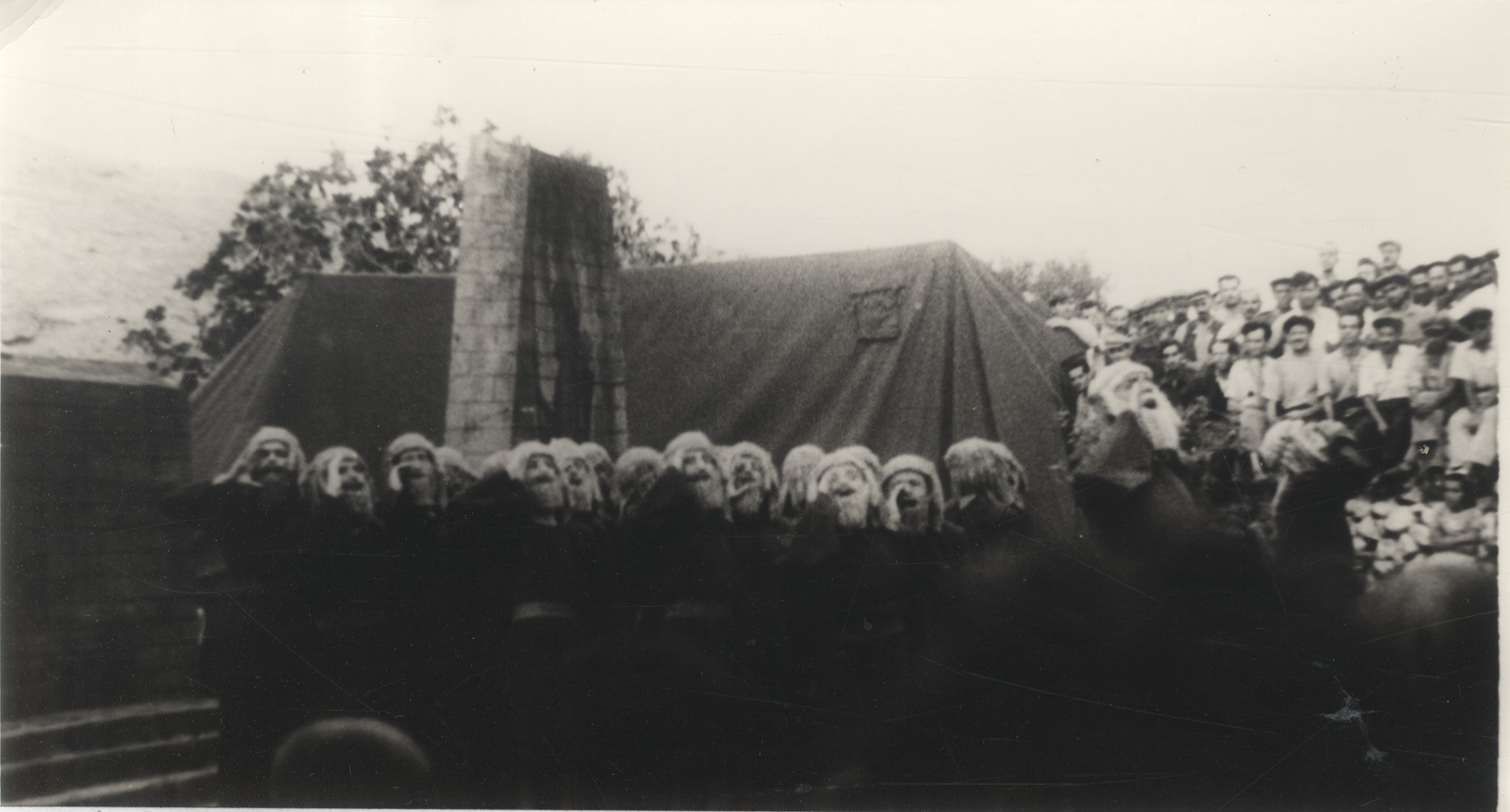 Οι «Πέρσες» στην εξορία-1