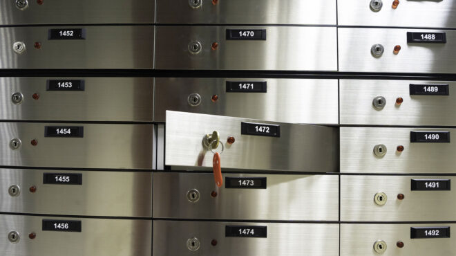 ελεγχοι-ααδε-στο-μικροσκόπιο-842-για-ξέπ-563703289