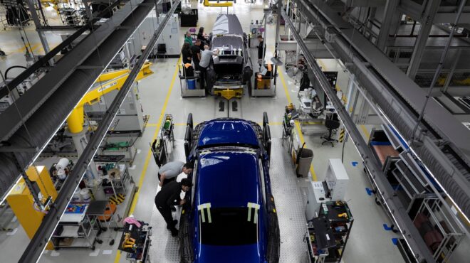 σε-κρίση-η-βρετανική-αυτοκινητοβιομη-563733535