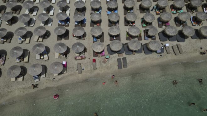 παραλίες-πάνω-από-3-000-καταγγελίες-για-αυ-563693485