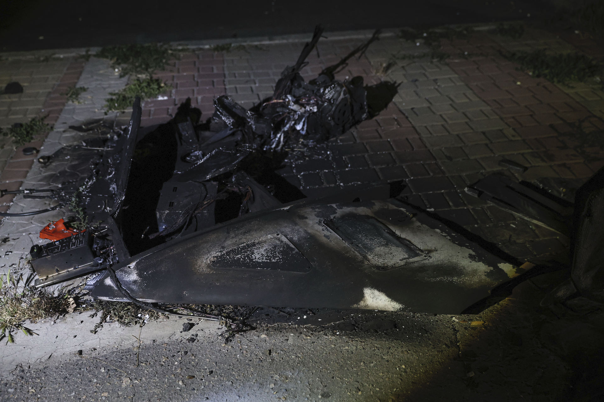 FT: Σμήνη ρωσικών drones διαπερνούν τις ουκρανικές αεράμυνες-1