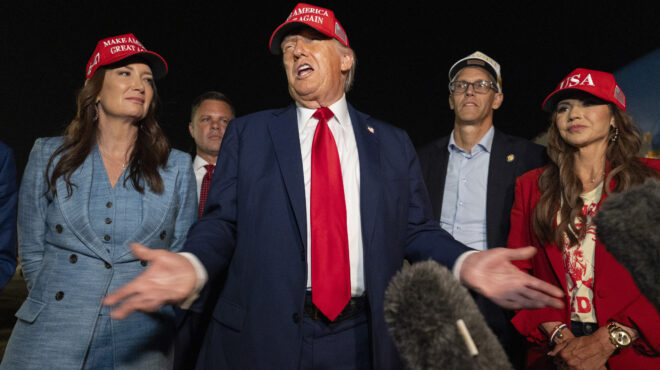 ο-τραμπ-απειλεί-την-ε-ε-με-δασμούς-17-στα-α-563698678