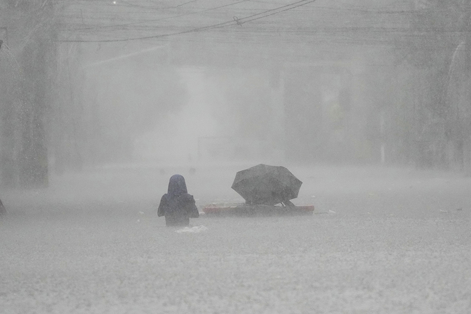 Κρύο, ομίχλη και μπουφάν-1