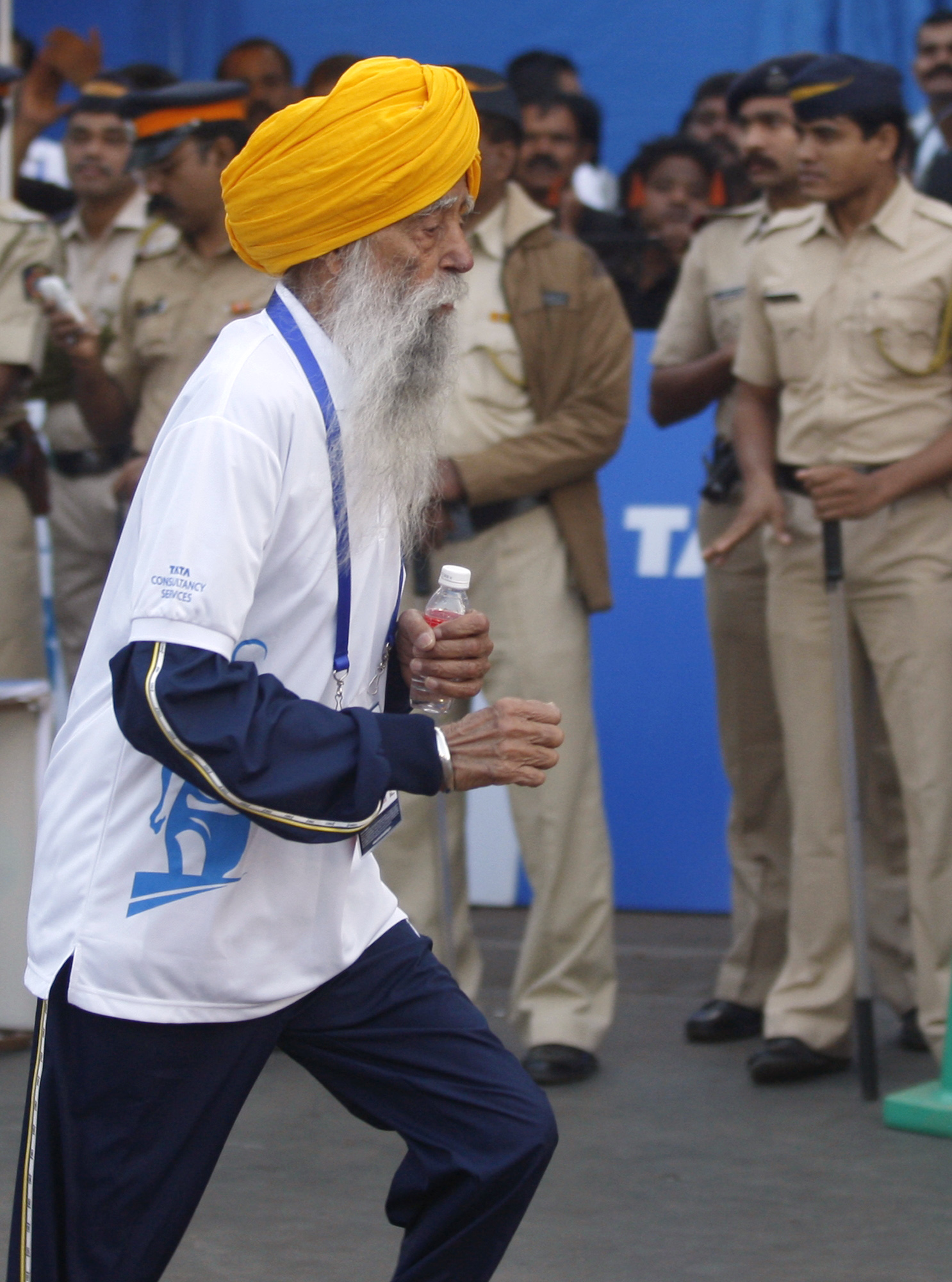 Πέθανε στα 114 του ο «αιωνόβιος» μαραθωνοδρόμος – «Τρέχω, μιλώντας στον Θεό»-2