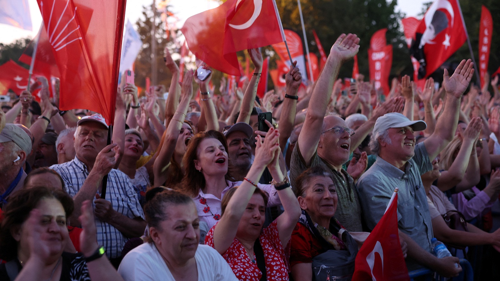 Τουρκία: Αρχηγός χούντας ο Ερντογάν, λέει το CHP-3