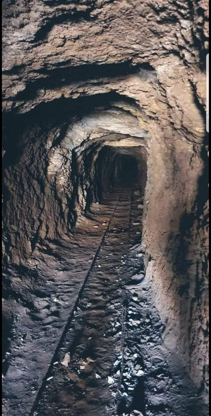 «Είχαμε συνηθίσει τον θάνατο»: Μνήμες των τελευταίων εν ζωή μεταλλεργατών της Σερίφου-5