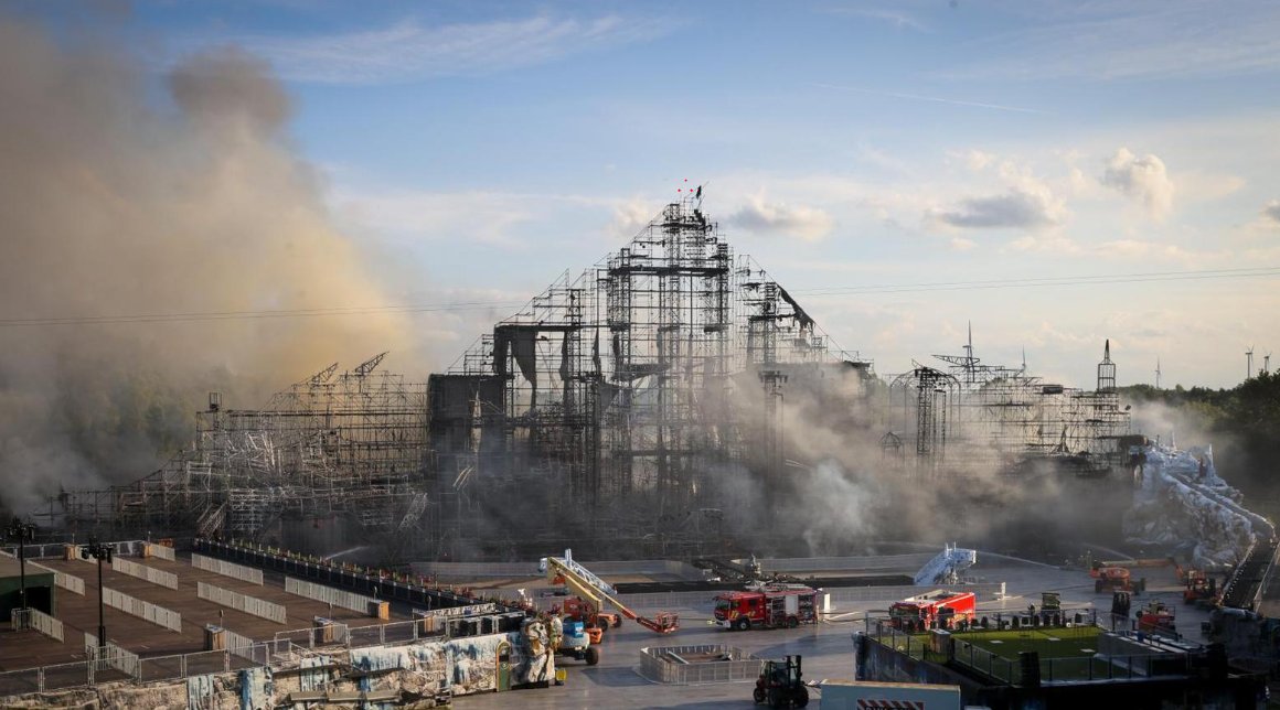 Η πυρκαγιά δεν «νίκησε» το Tomorrowland – Κανονικά το φεστιβάλ-1