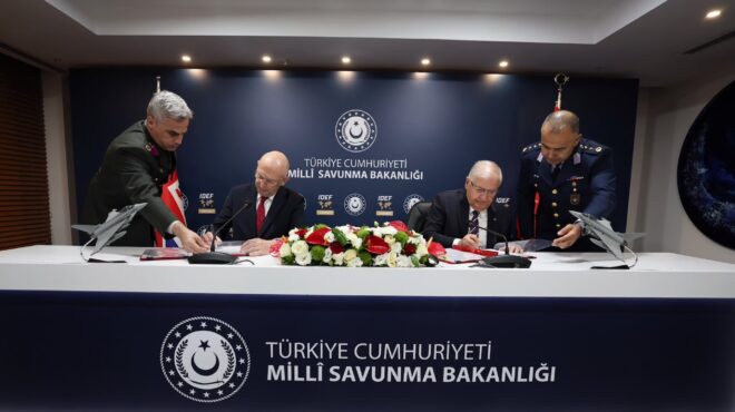 τουρκία-και-βρετανία-υπέγραψαν-μνημ-563729830