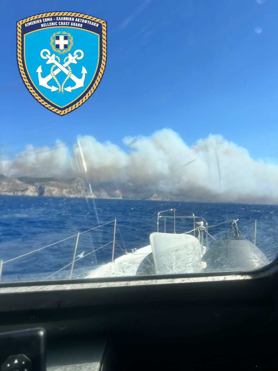 Εικόνες αποκάλυψης από τα πύρινα μέτωπα – Κάηκαν σπίτια, στάχτη δάση και καλλιέργειες-15