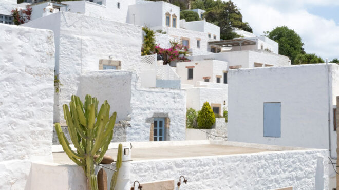 πάτμος-το-νησί-που-λατρεύουμε-να-επιστ-563740522