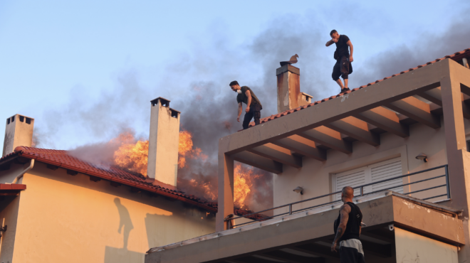 εικόνες-αποκάλυψης-από-τα-πύρινα-μέτω-563737234