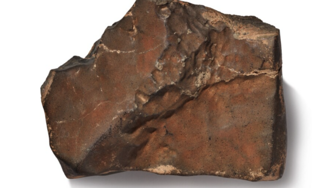 στο-σφυρί-μετεωρίτης-από-τον-αρη-π-563720758