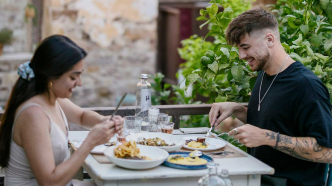 βραδύπους-στη-χίο-τοπική-κουζίνα-μέσα-563724667