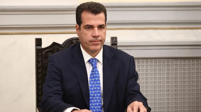 πλεύρης-σε-καθεστώς-εγκλεισμού-οι-247-με-563725372