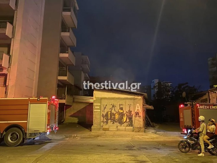 Θεσσαλονίκη: Φωτιά σε εγκαταλελειμμένη αποθήκη-1