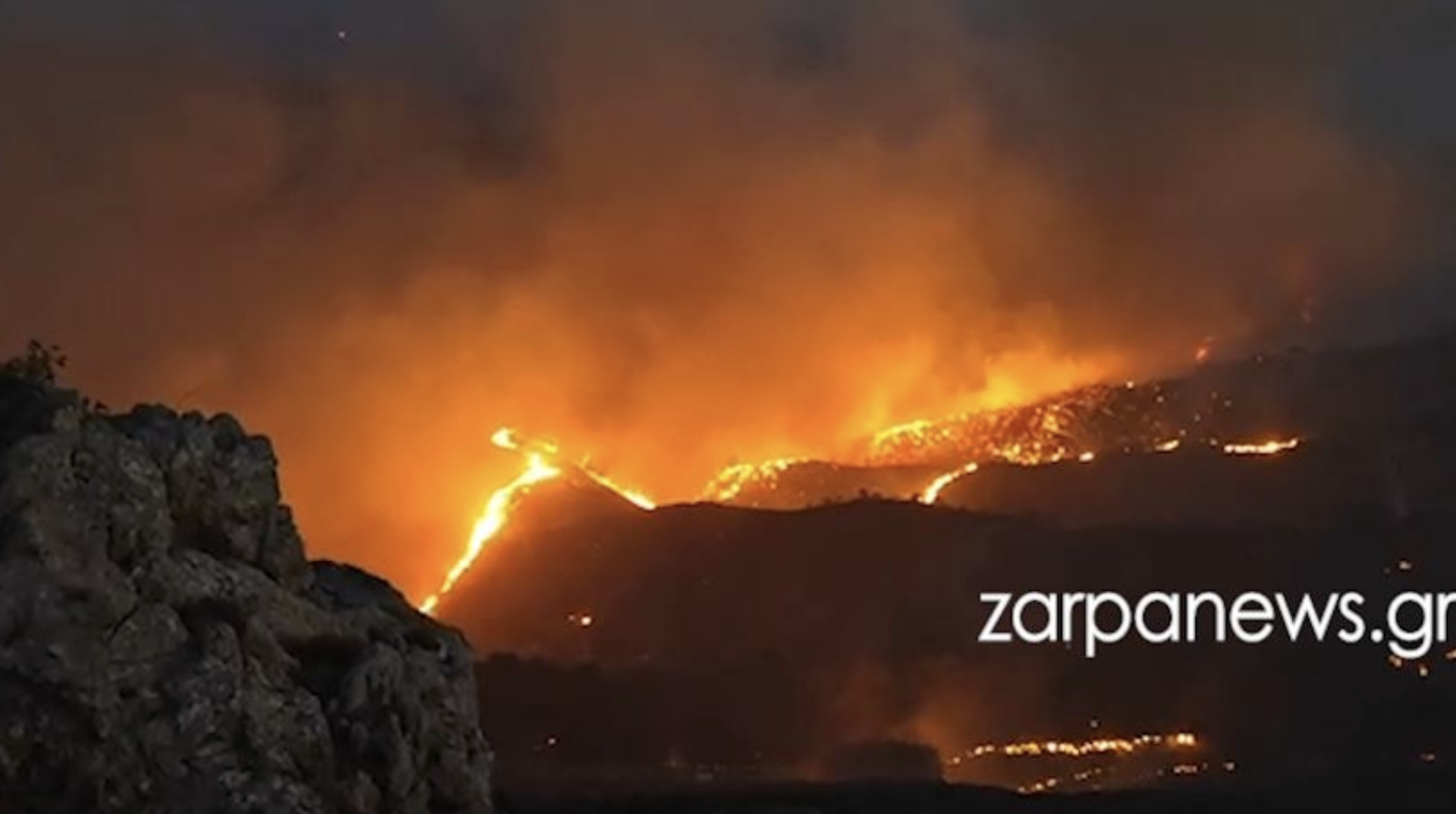 Εικόνες αποκάλυψης από τα πύρινα μέτωπα – Κάηκαν σπίτια, στάχτη δάση και καλλιέργειες-14