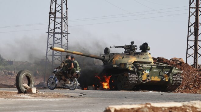 συρία-είσοδος-του-στρατού-στην-πόλη-σο-563715649