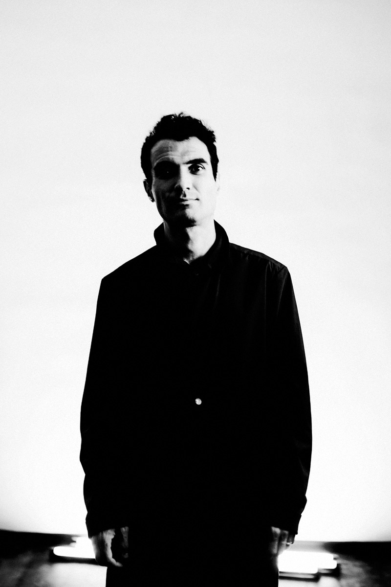 Ο Τιγκράν Χαμασιάν αγαπά την αρμένικη παράδοση και τη μουσική της Σαβίνας Γιαννάτου-2