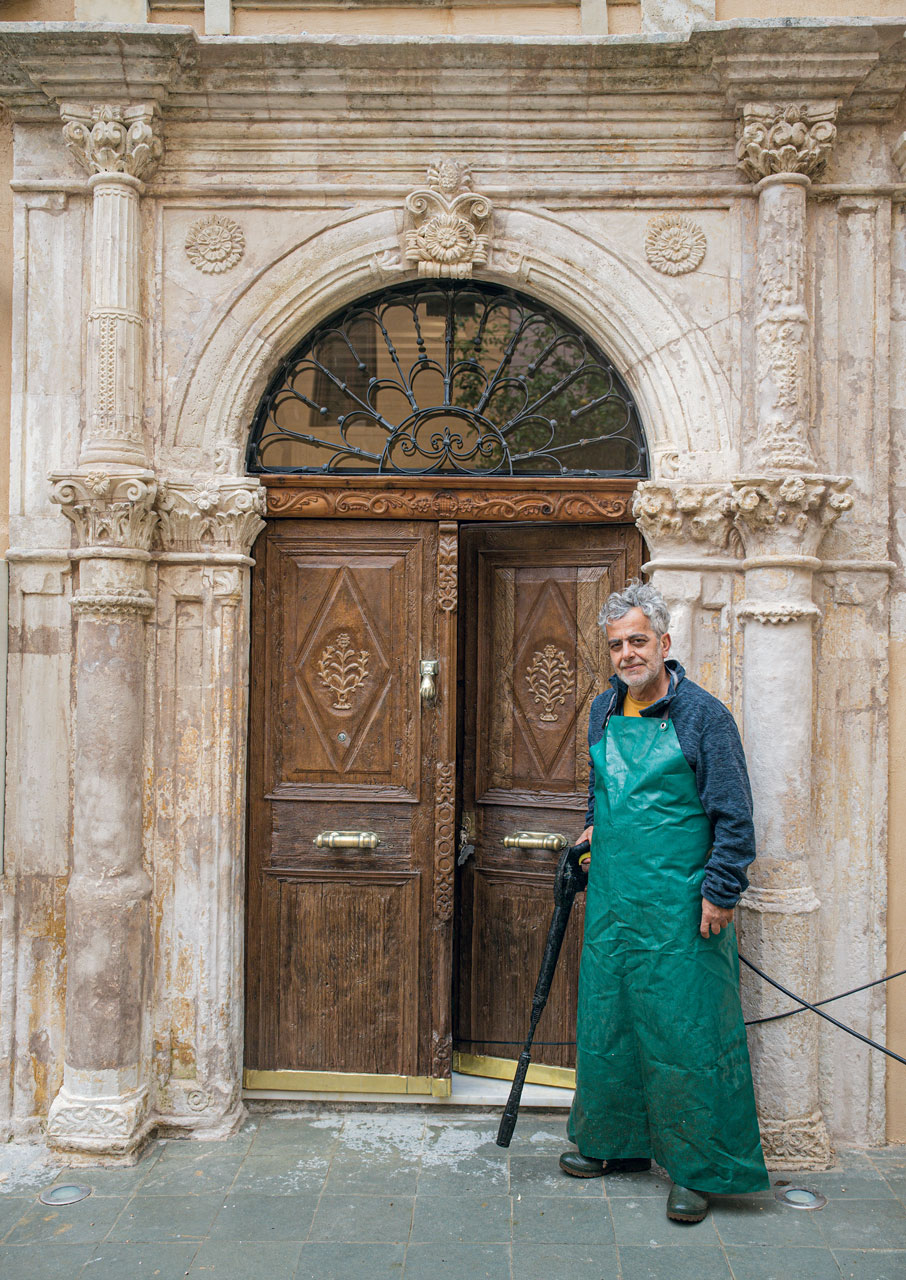 Η παλιά πόλη των Χανίων και τα μυστικά της-8
