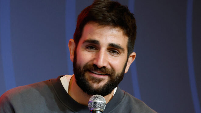 οι-σκοτεινές-μέρες-σκέπασαν-τη-λαμ-563700877