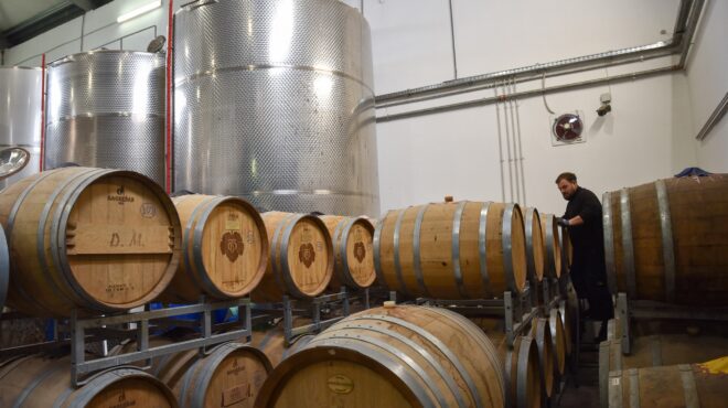 φρένο-στο-παράνομο-τσίπουρο-με-ηλεκτρ-563729389