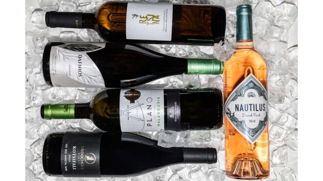 θα-βάζατε-νερό-στο-κρασί-σας-563744041