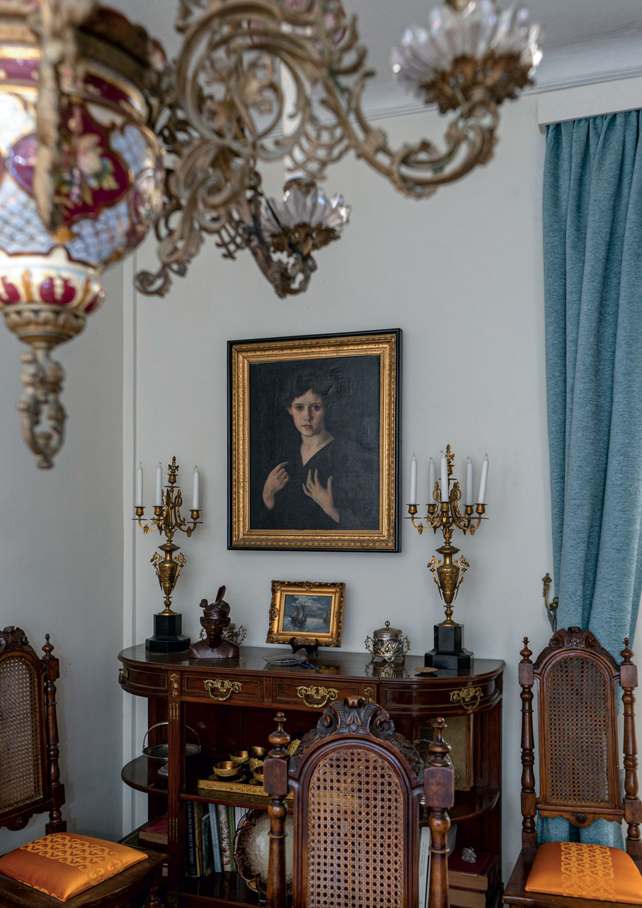 Το αρχοντικό που αφηγείται την ιστορία της Ερμούπολης-1