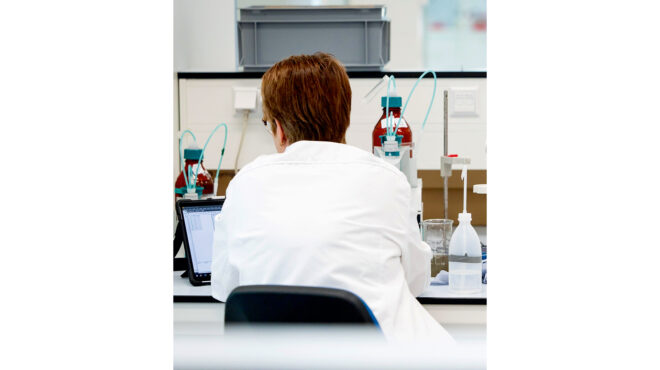 ελληνικές-φαρμακοβιομηχανίες-γίνοντ-563713309