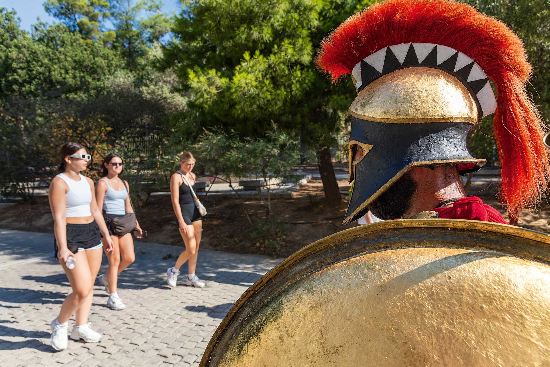 Τουρίστες στην πόλη μας για μια μέρα-4