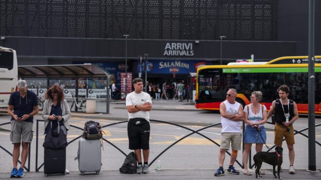 ιταλία-νεκρός-άνδρας-στο-αεροδρόμιο-τ-563704321