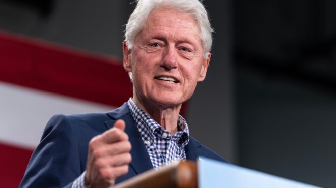 wsj-και-ο-μπιλ-κλίντον-είχε-στείλει-σημεί-563733712