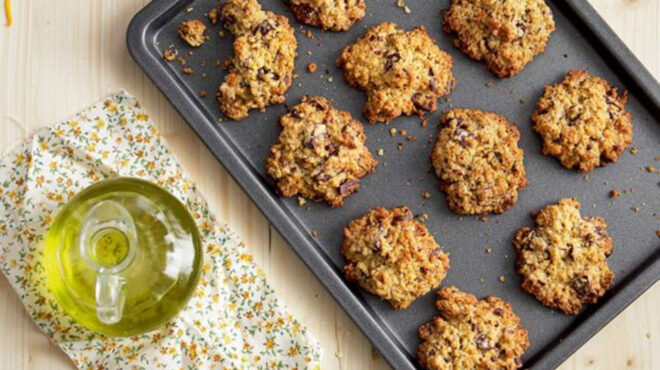 μπισκότα-σοκολάτας-με-βρώμη-και-ελαιό-563701180