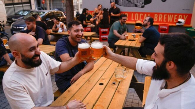 η-αθήνα-διψάει-για-craft-μπίρα-10-στέκια-για-π-563730100