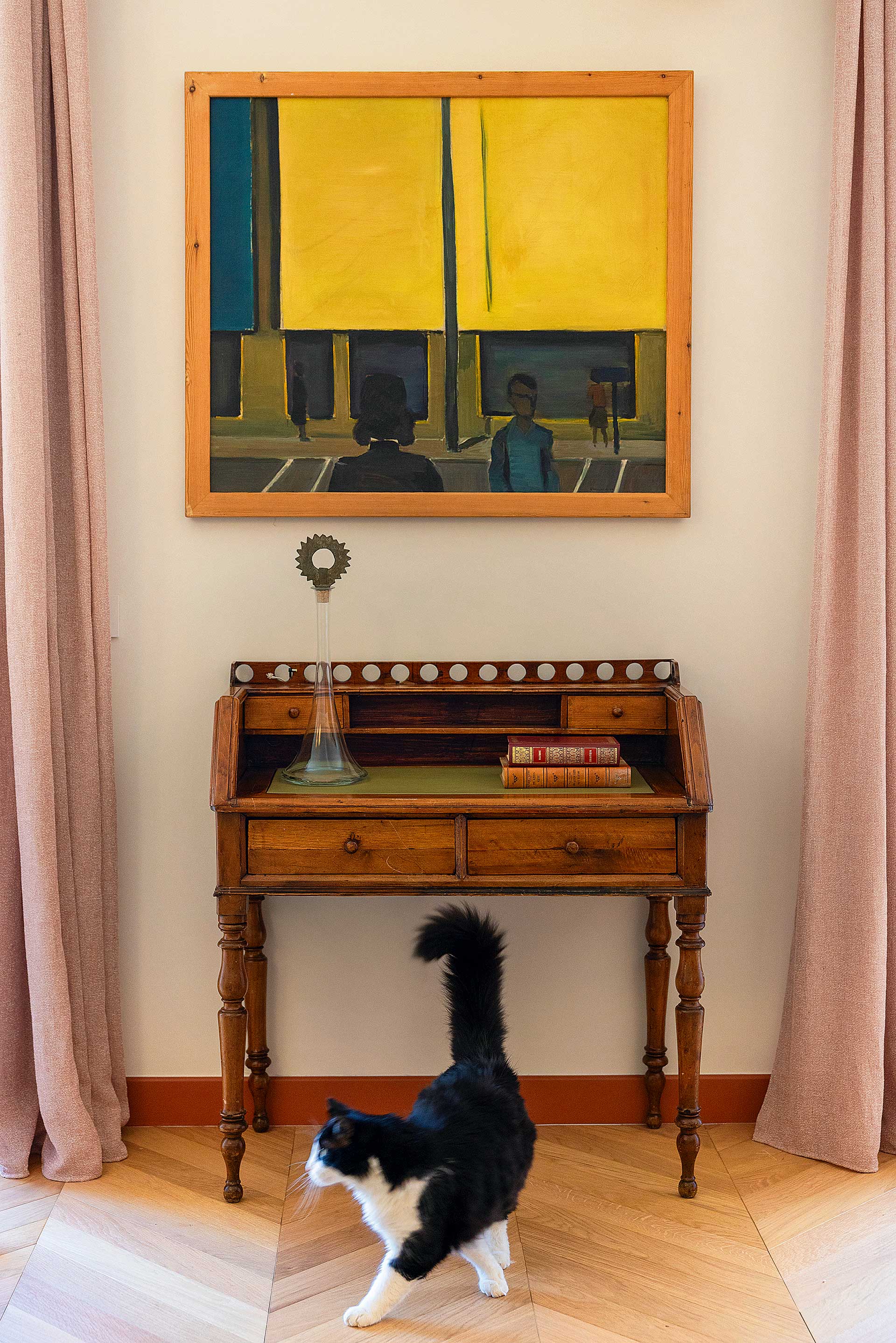 Ενα διαμέρισμα γεμάτο γήινη απλότητα στο Κέντρο-6