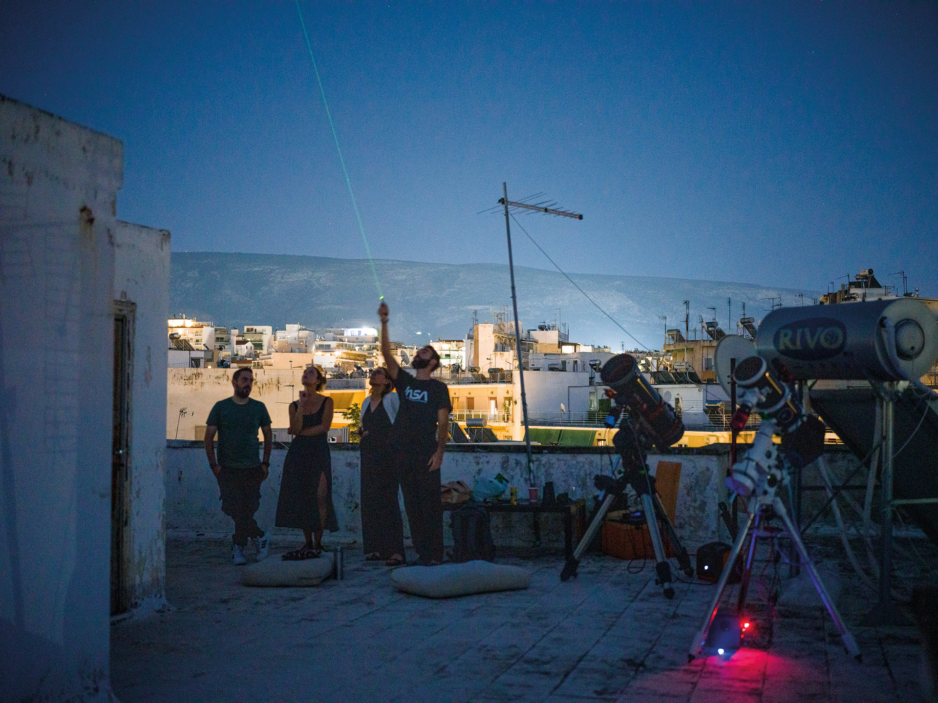Πώς φαίνονται τα αστέρια από το Παγκράτι-2