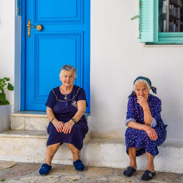 γερνούν-καλύτερα-μακριά-από-τον-πολι-563724742