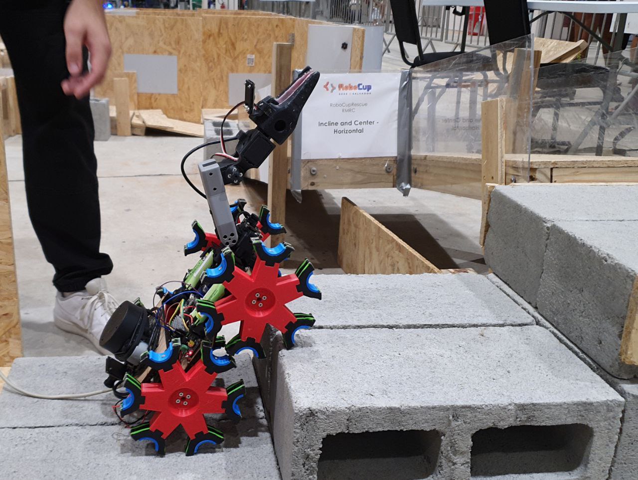 Mαθητές του Αγρινίου διακρίνονται σε διαγωνισμό ρομποτικής και ΑΙ-2