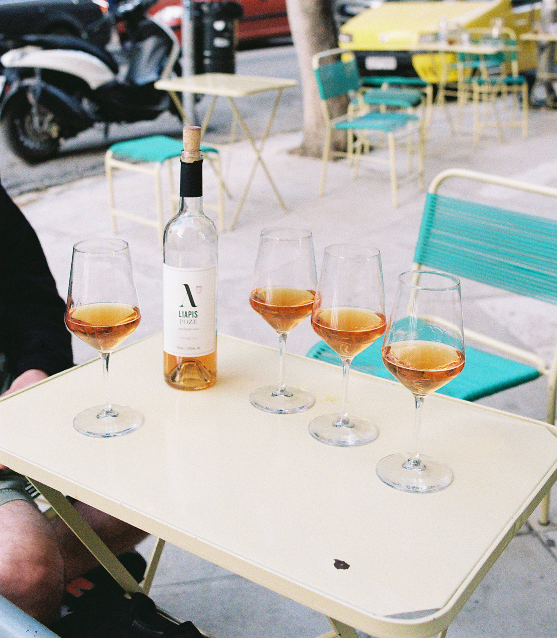 Mellem: Ανάμεσα σε όλα τα σωστά σημεία-5