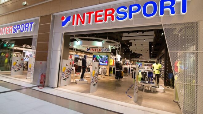 σε-δύο-εταιρείες-τα-ηνία-της-λιανικής-π-563727463