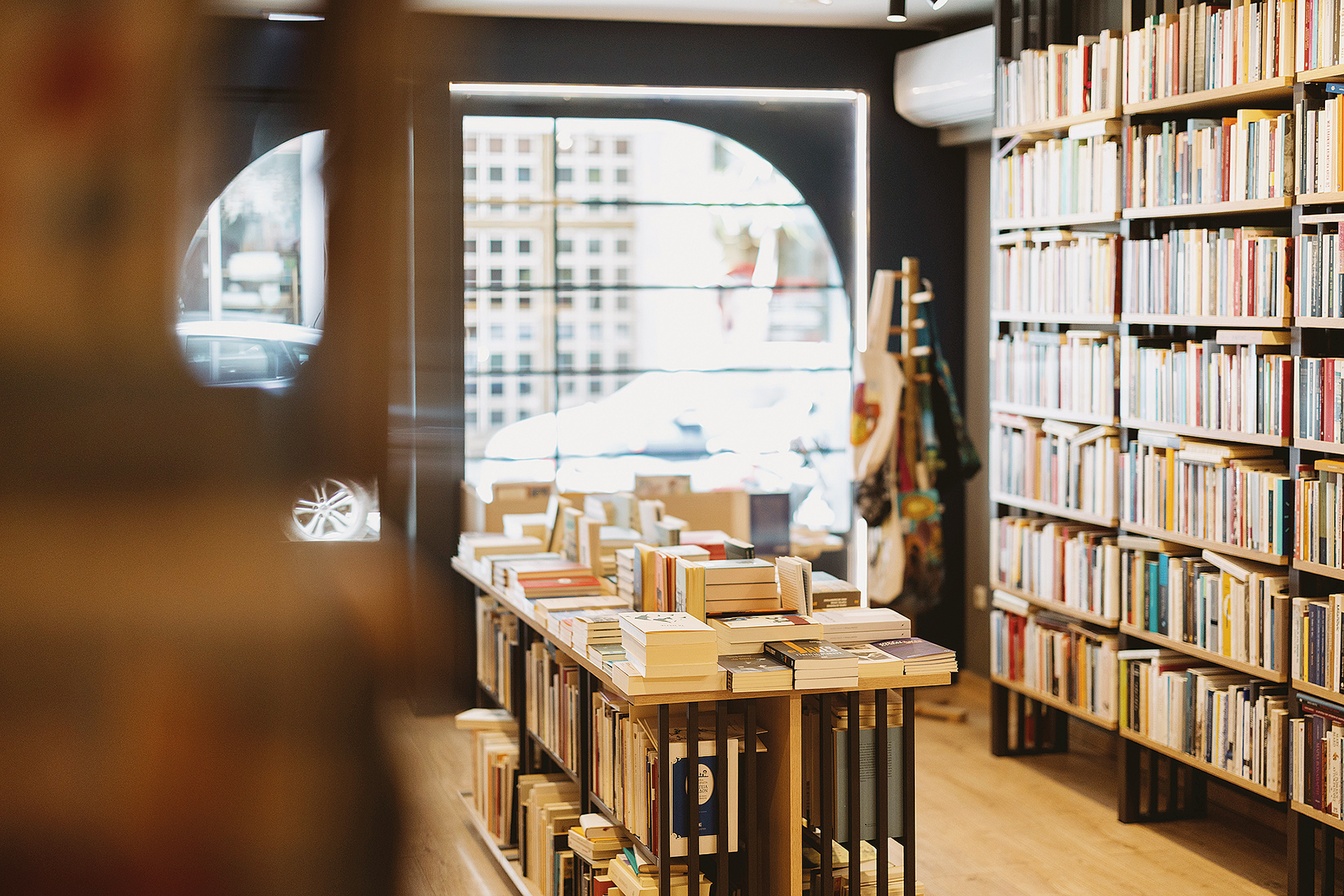 Γιατί αγαπάμε τα μικρά βιβλιοπωλεία;-6