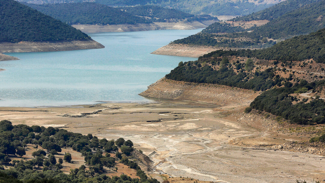 αδειάζουν-οι-ταμιευτήρες-νερού-της-ατ-563717485